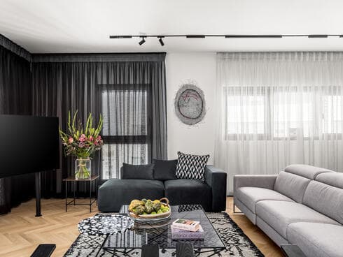 דירת מיני פנטהאוז בשטח 220 מ"ר בסגנון מודרני 