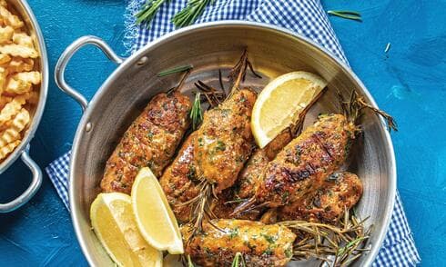 קבב דגים על שיפודי רוזמרין