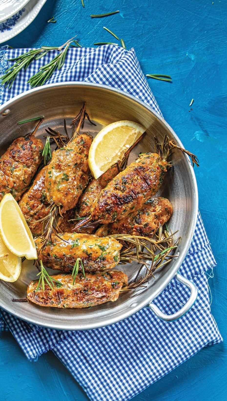 קבב דגים על שיפודי רוזמרין