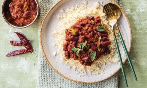 צ'ילי קון קרנה עם קוסקוס 