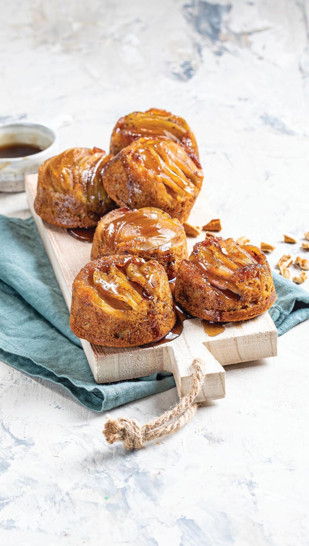 עוגת תפוחים הפכה 