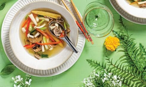 מרק עוף וירקות, הגרסה האסייתית 