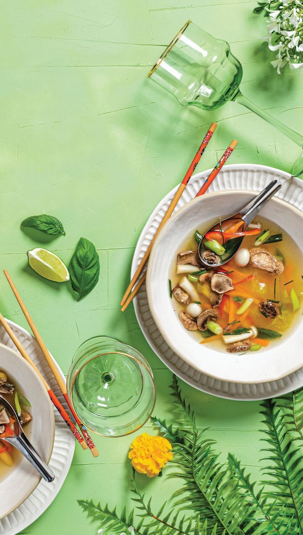 מרק עוף וירקות, הגרסה האסייתית 