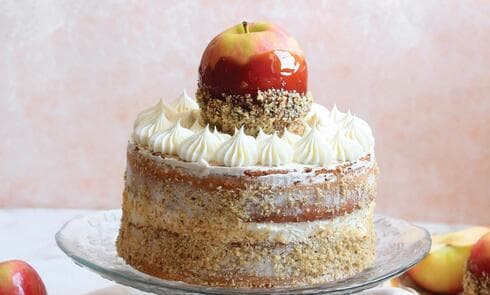 עוגת תפוחים בקרם דבש