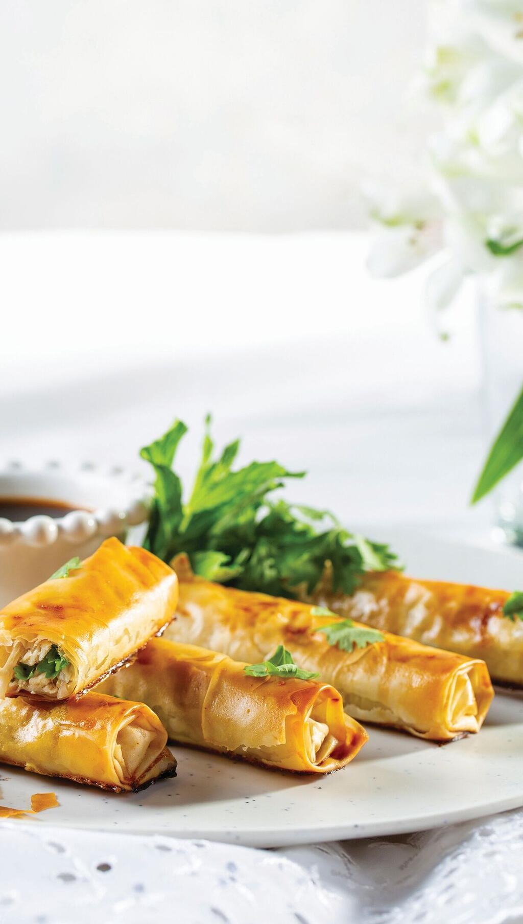 סיגרים אפויים עם עוף ותפוח בדבש