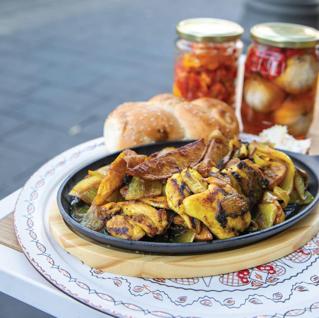 מסעדת מיצלה של השף אבי לוי