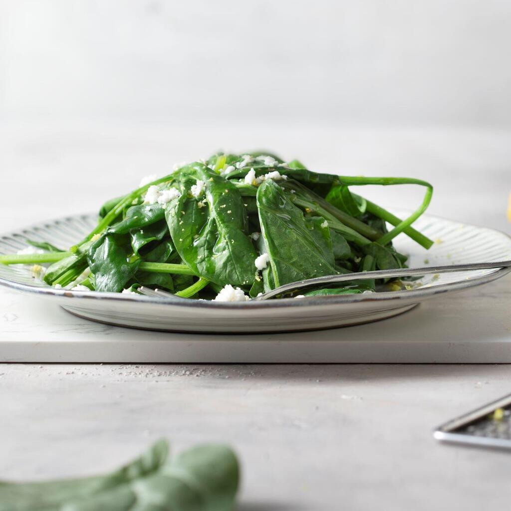 תרד חלוט עם גבינת פטה