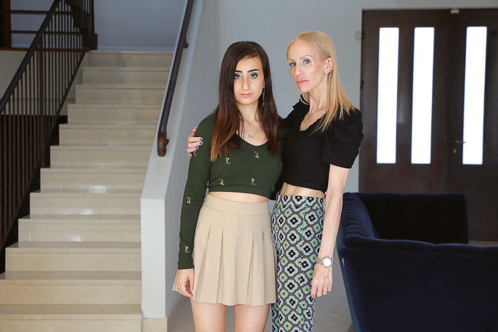 "הבנתי את הטעויות שעשיתי כאמא". עם נועה, בתה הבכורה
(צילום: דנה קופל) איריס כליף ובתה נועה