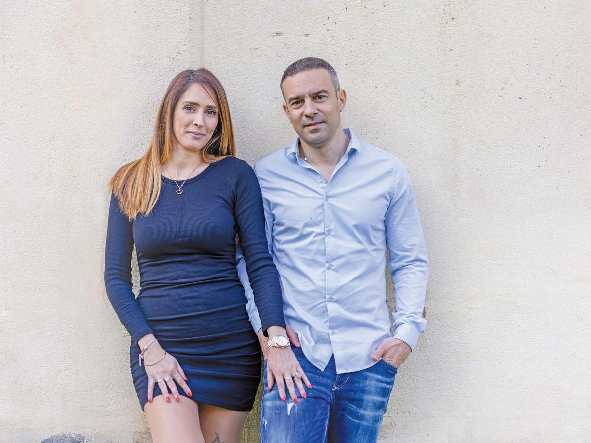 קרן איילון וטל מחוי. "חשוב שהאלמנים והאלמנות ידעו שזה בסדר לצאת ולבלות" (צילום: טל שחר) קרן איילון וטל מחוי