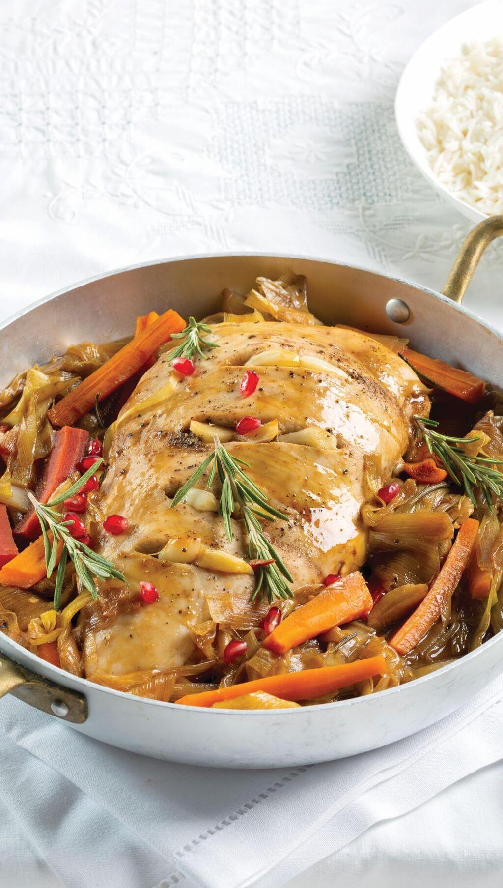 חזה הודו ברוטב רימונים וירקות