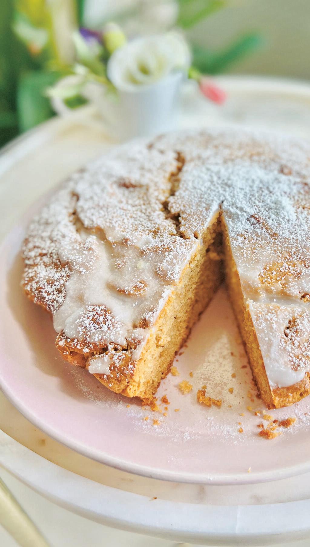 עוגת דבש עם חמאת בוטנים (צילום: איילת הירשמן) עוגת דבש עם חמאת בוטנים