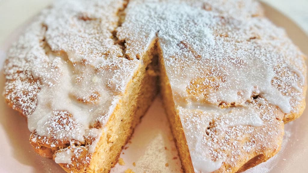 עוגת דבש עם חמאת בוטנים