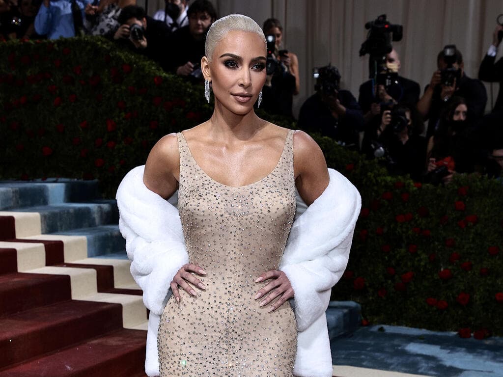 מיצג מיותר. קים קרדשיאן (צילום: GettyImages/Dimitrios Kambouris) קים קרדשיאן