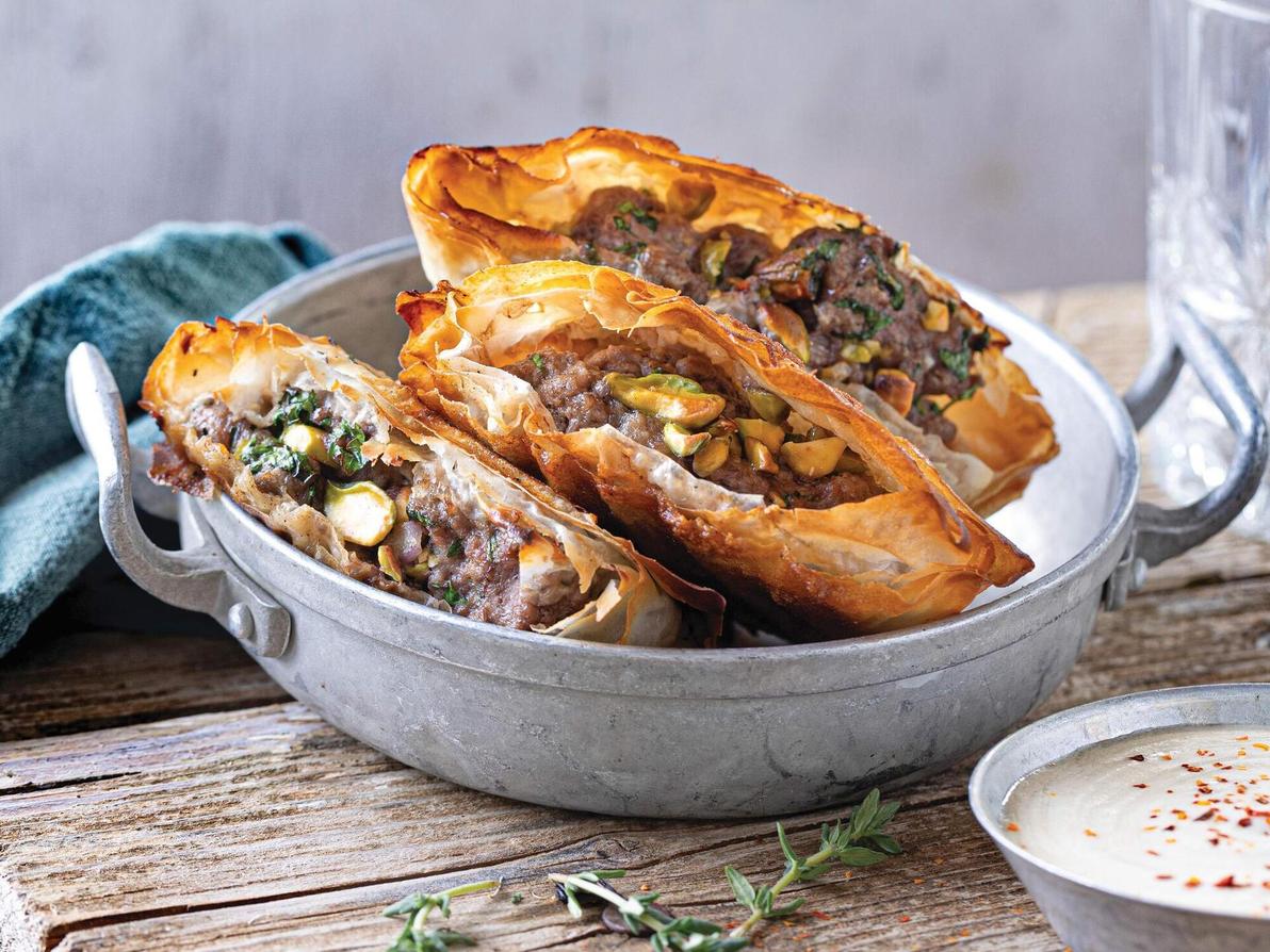 עראיס בבצק פילו (צילום: שרית גופן, סטיילינג: נעה קנריק) עראיס בבצק פילו