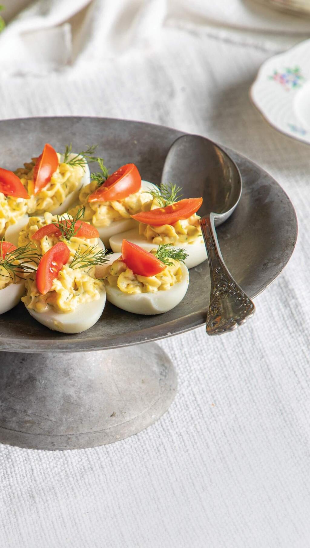 ביצים ממולאות בעצמן