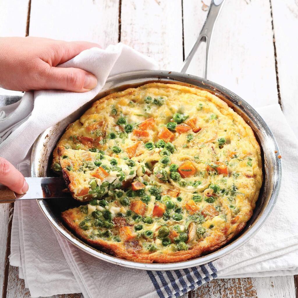 פריטטה עם בטטה, ריקוטה ואפונה ירוקה (צילום: דן פרץ, סגנון: נעמה רן) פריטטה עם בטטה, ריקוטה ואפונה ירוקה