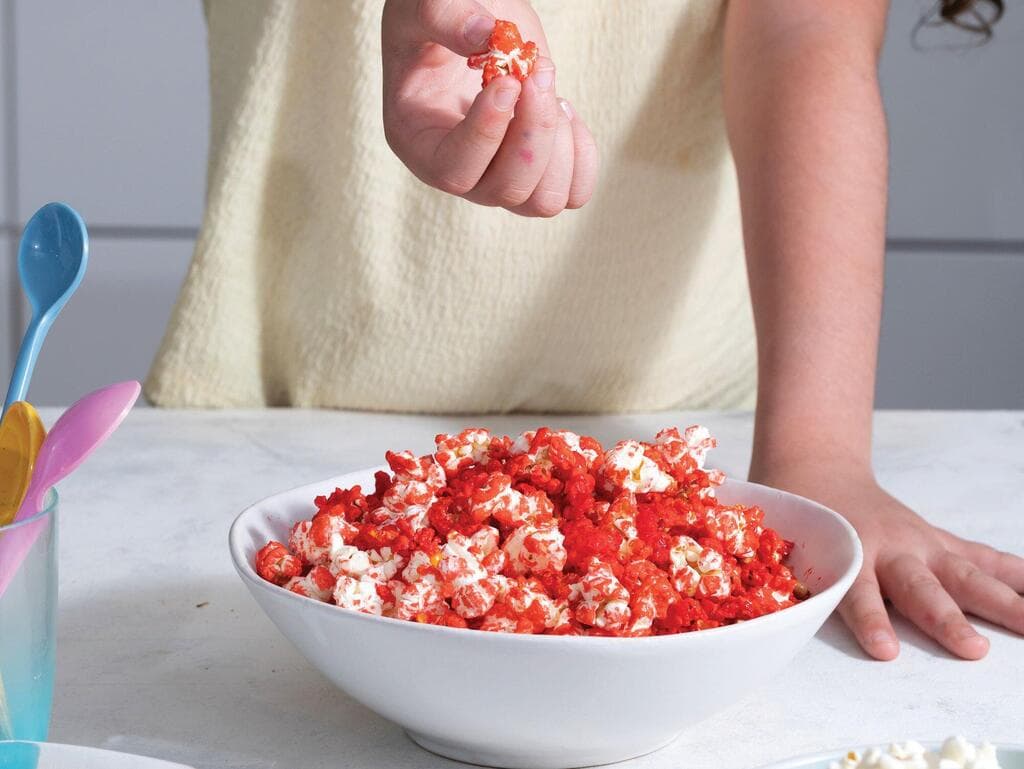 מקפיץ את היופי ואת הטעם. (צילום: שרית גופן, סגנון: נעה קנריק) פופקורן צבעוני