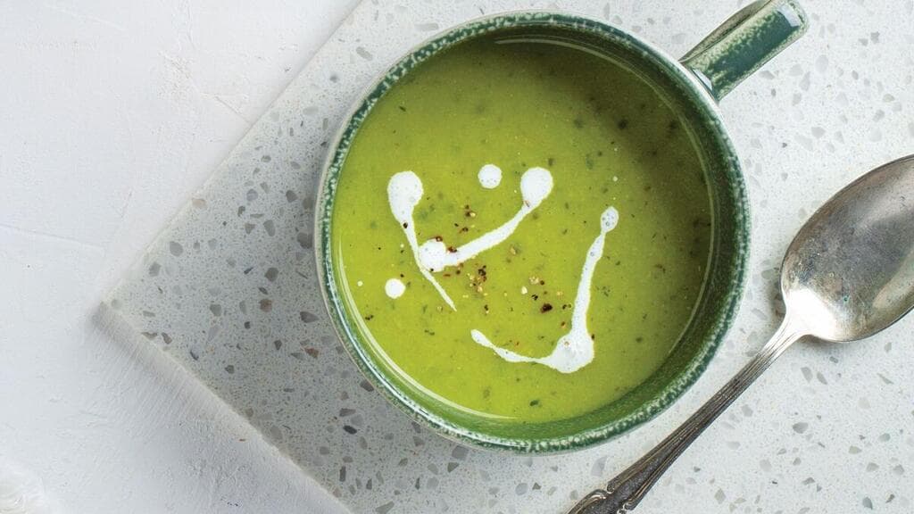 מרק סלרי ירוק