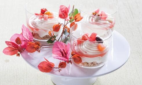 טרייפל עם עוגיות פסח וקומפוט 