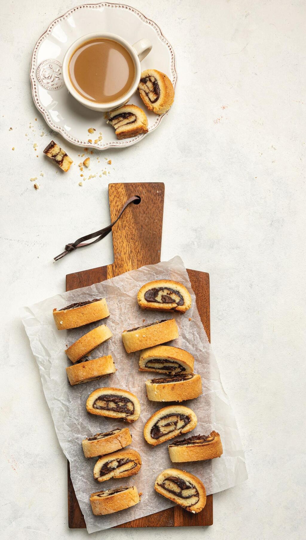 עוגיות מגולגלות ללא סוכר וללא גלוטן (צילום: דניאל לילה, סגנון: נעמה רן) עוגיות מגולגלות ללא סוכר וללא גלוטן