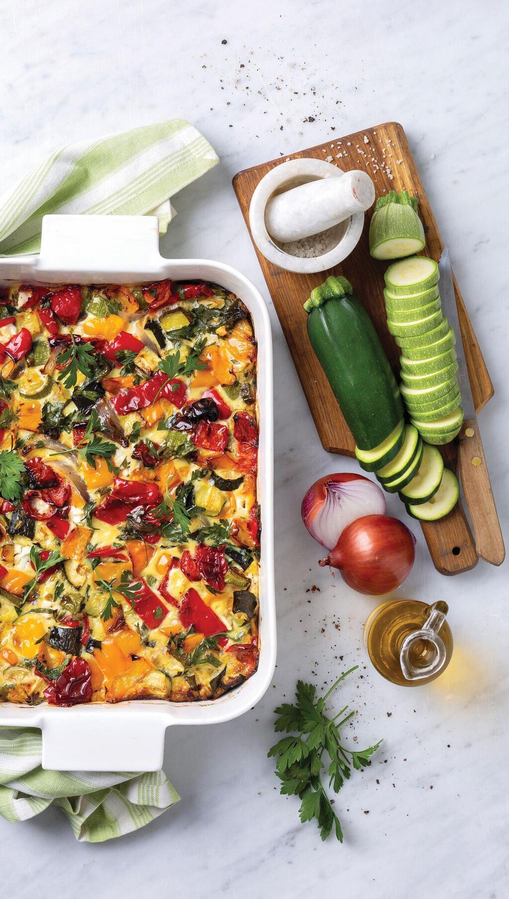 פשטידת אנטי פסטי וגבינות (צילום: בועז לביא, סגנון: נעה קנריק) פשטידת אנטי פסטי וגבינות