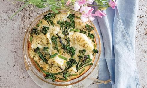 ירקות מוקרמים בבשמל טבעוני