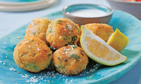 קציצות סלמון ותפוחי אדמה 