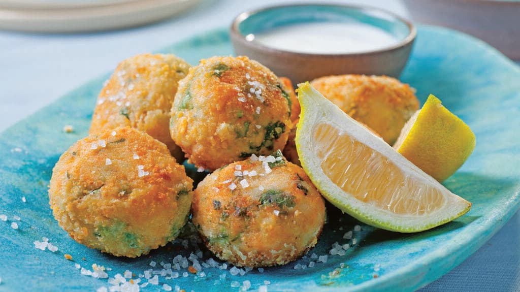 קציצות סלמון ותפוחי אדמה 