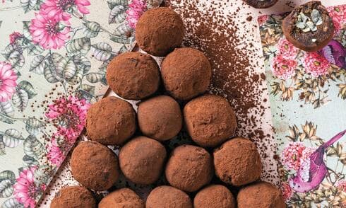 כדורי תמרים, קקאו ופצפוצי אורז