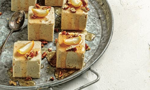  גלידת תמרים תפוחים וטחינה 