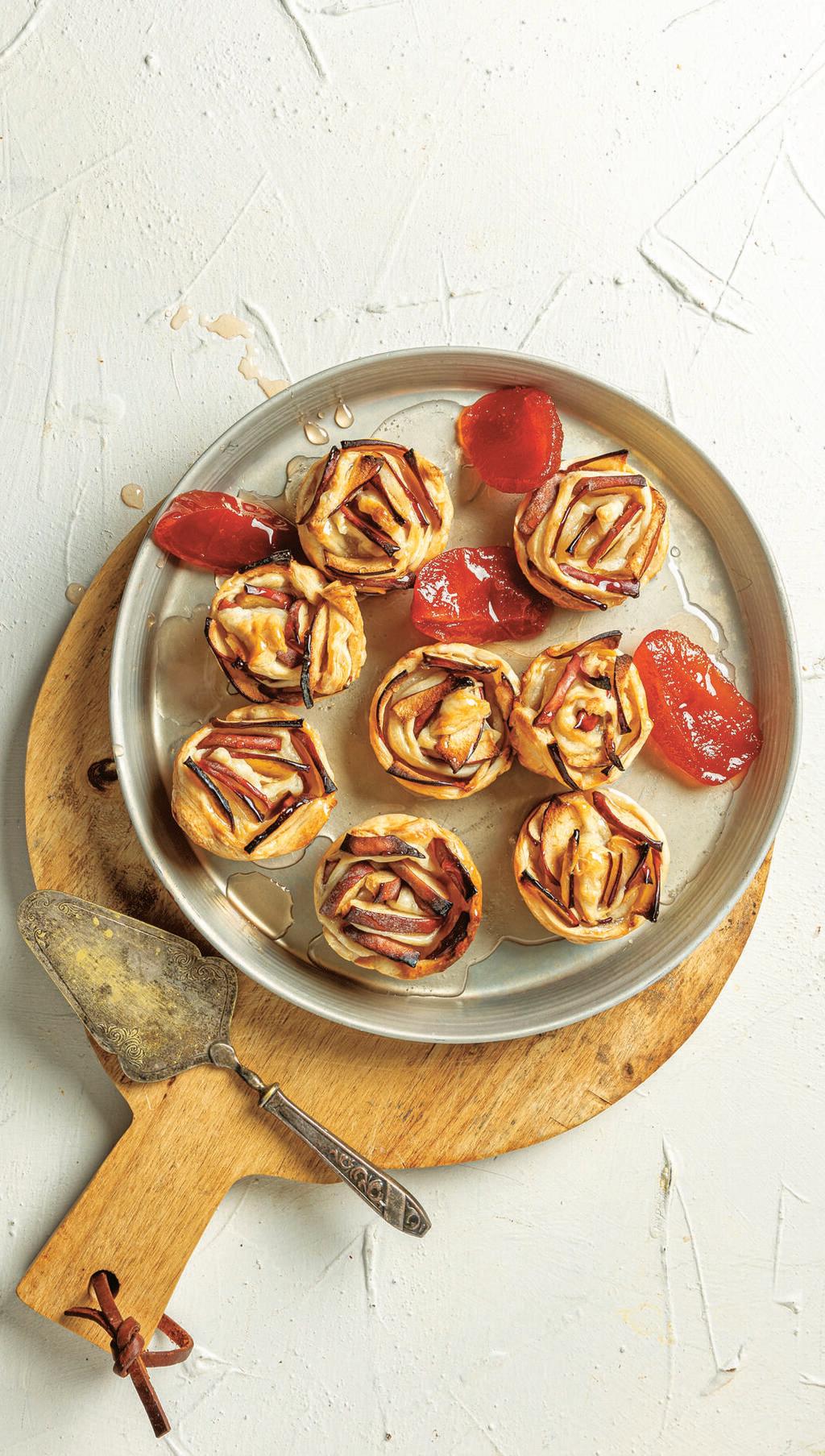  חלבי או פרווה: שבלולי תפוחי עץ מהירים עם ריבת חבושים