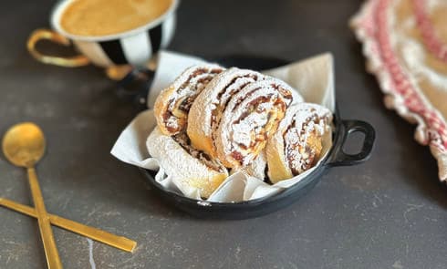 עוגיות תמרים ואגוזים