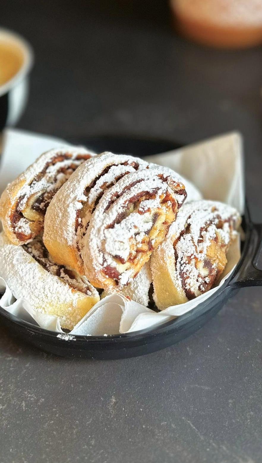 עוגיות תמרים ואגוזים