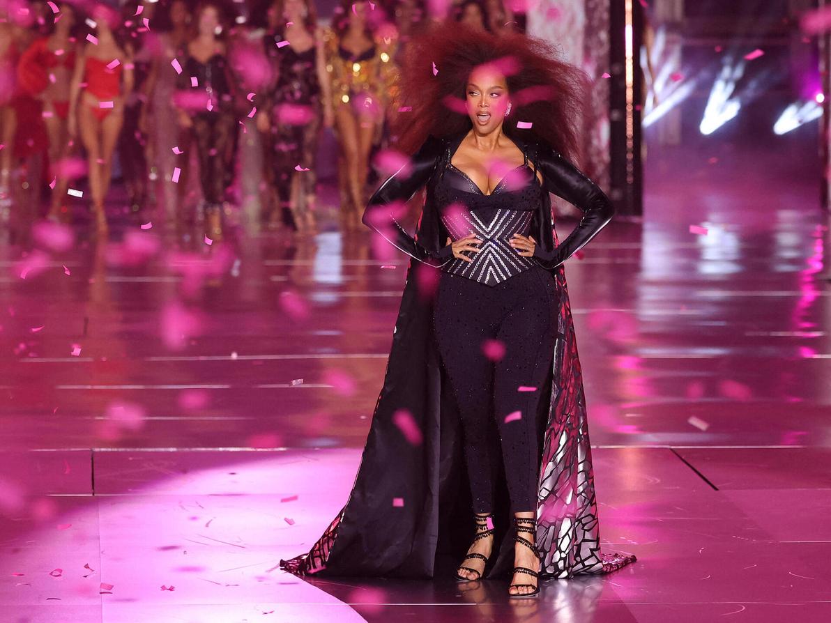 טיירה בנקס בתצוגה של ויקטוריה'ס סיקרט, 2024