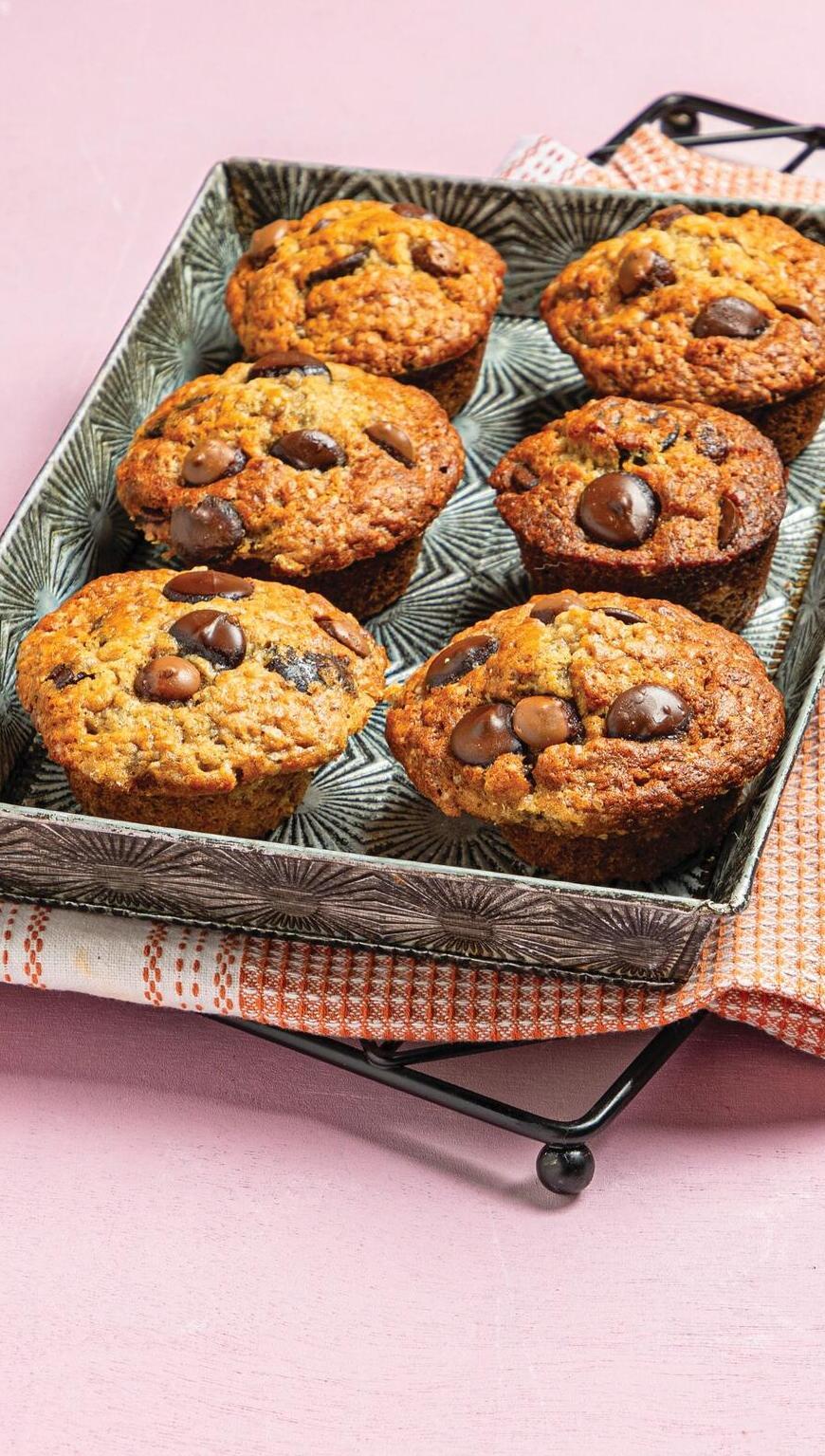 מאפינס בננה שוקולד (צילום: שרית גופן, סגנון: מיכל לוי אלחלל) מאפינס בננה שוקולד