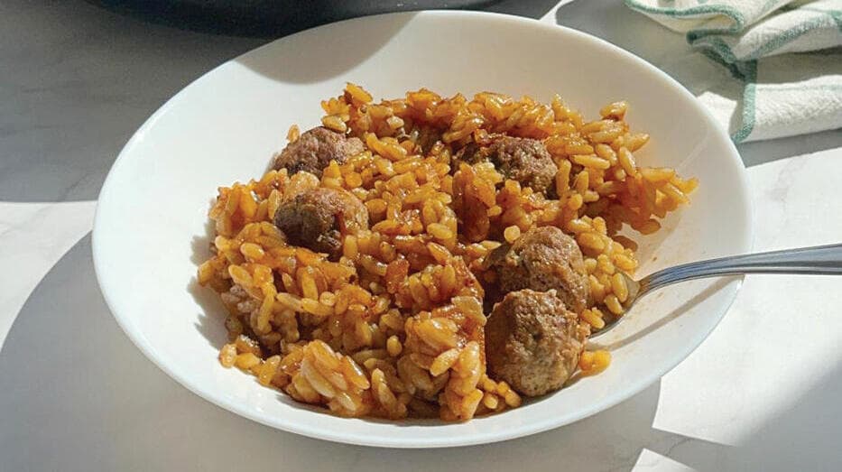 כדורי בשר ופתיתים בסיר אחד