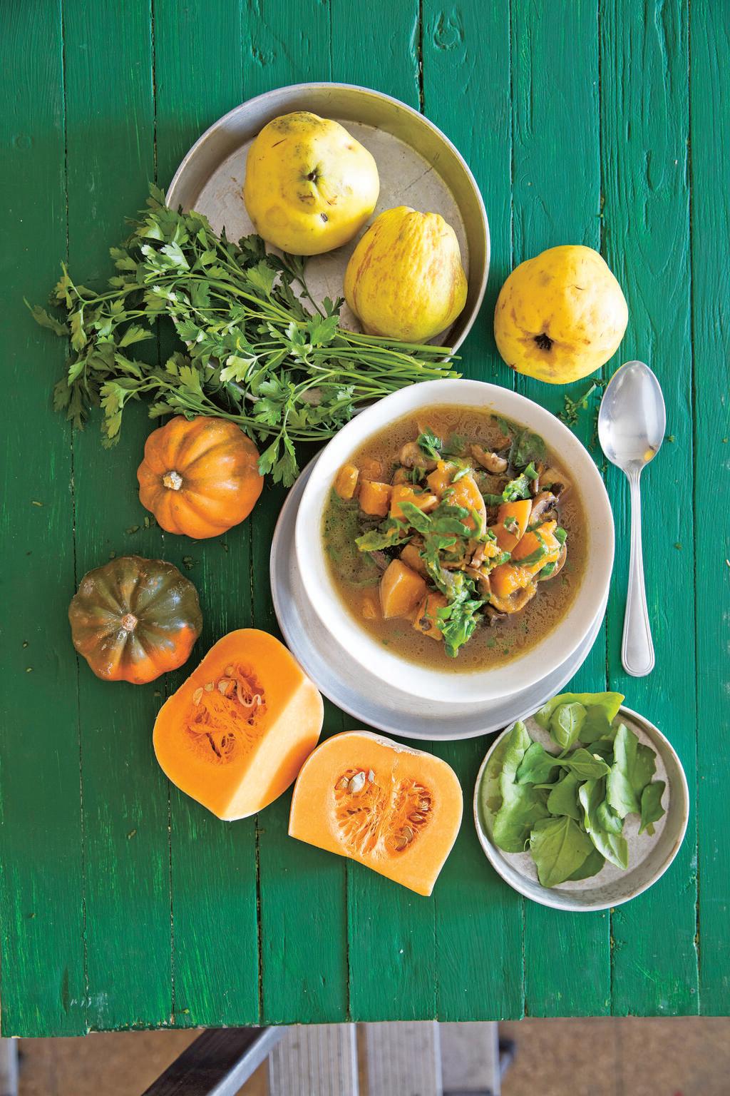 מרק פטריות תרד ודלורית