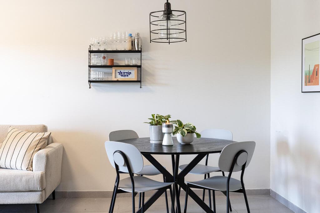 דירת החייל דביר דנגור, עיצוב: מירי בלבול, סקולה