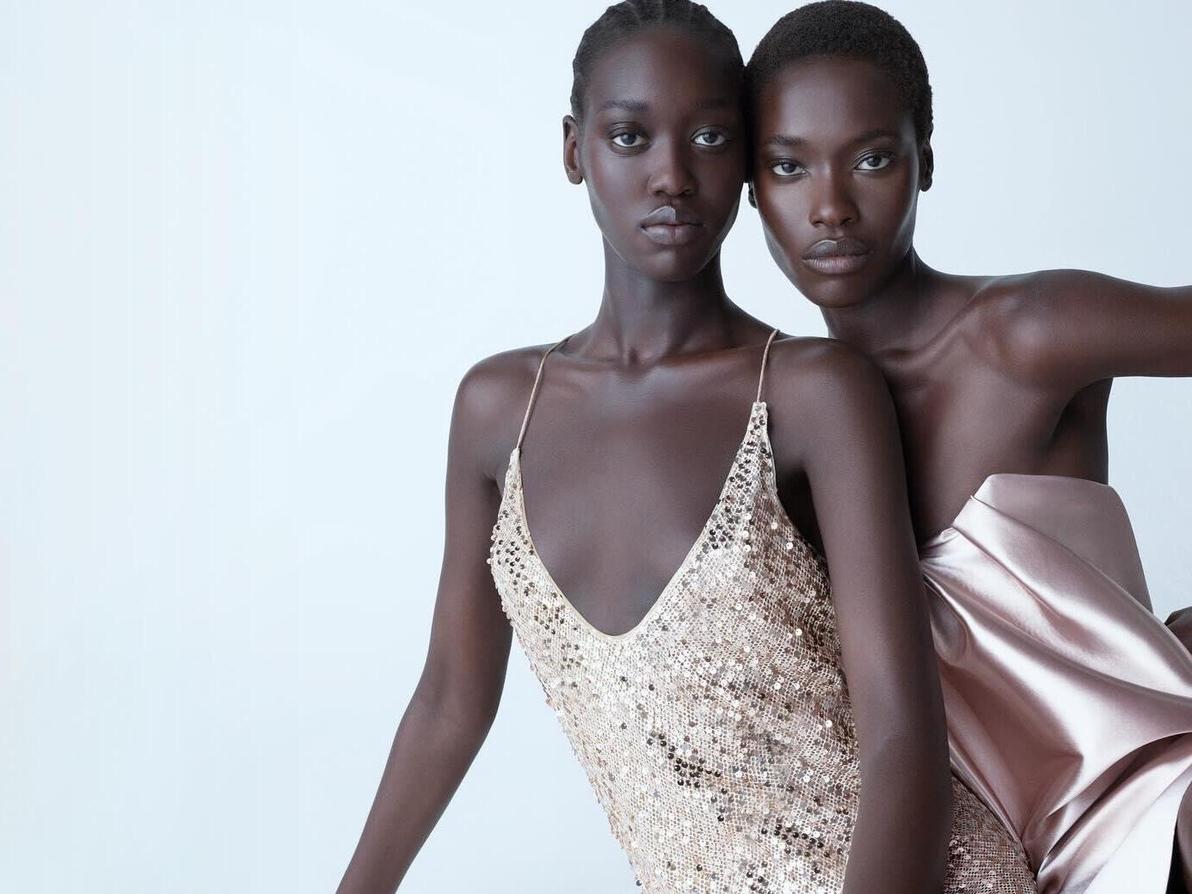 "חשוב לי מאוד לזכור מאיפה באתי ואני רוצה לתת בחזרה לעם שלי". בקמפיין של H&M (צילום: Karim Sadli) אוור אודיאנג מדגמנת בקמפיין של H&M