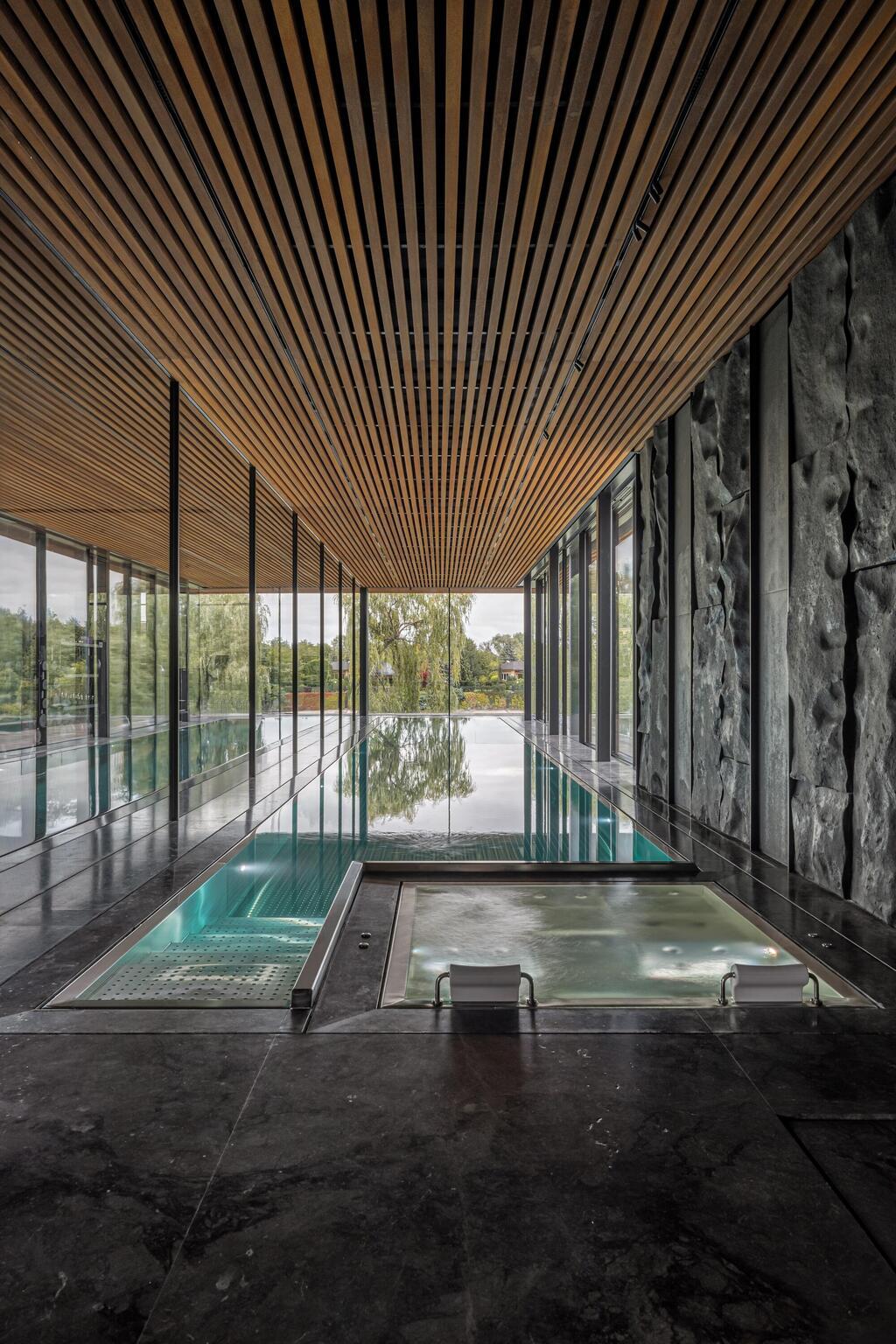 וילה באוקראינה. YODEZEEN, SIERRA HOUSE