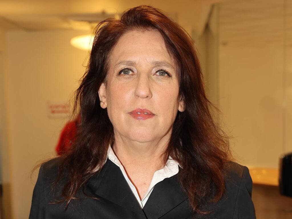  רותו מודן 
