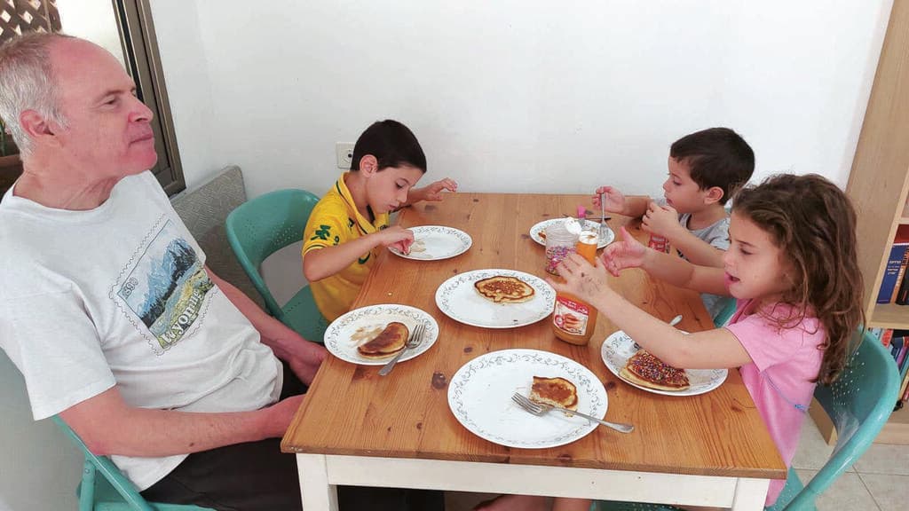 "האוכל חיבר בינינו כמשפחה". קית', הנכדים והפנקייקס, לפני שהכול קרה
