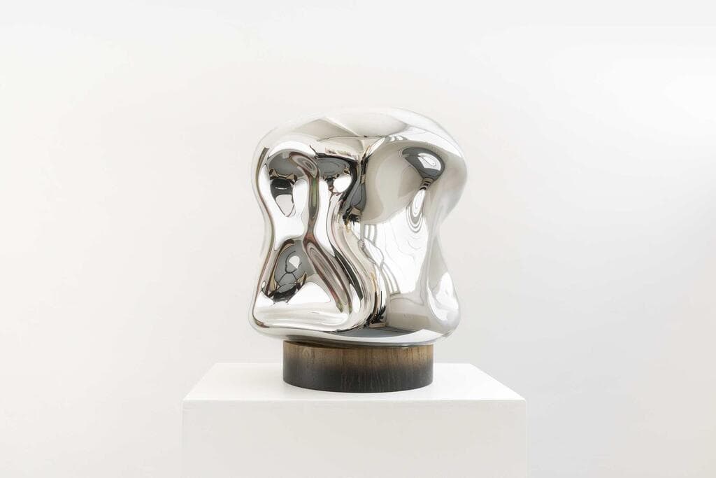  בעיצוב אריק לוי Solid Liquid Vase