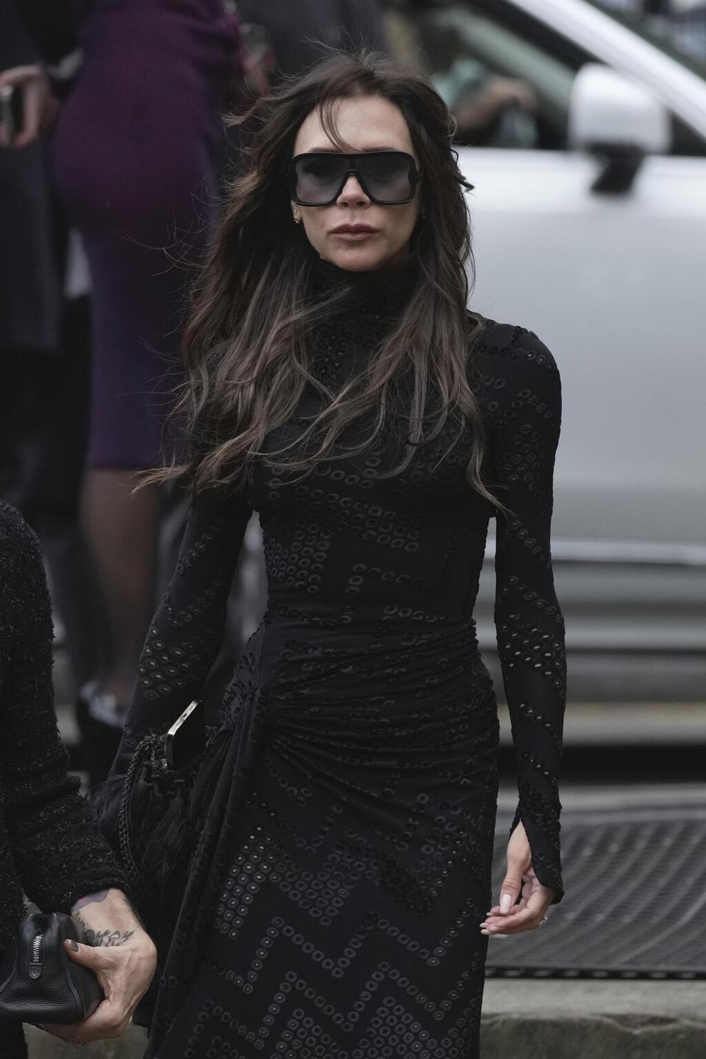 ויקטוריה בקהאם באירוע זיכרון למעצבת ויויאן ווסטווד, 2023