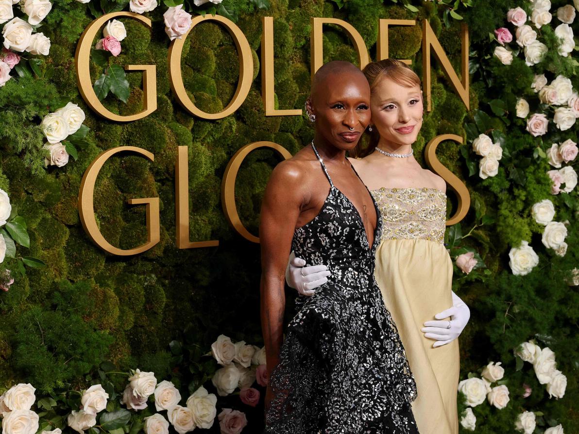 אריאנה גרנדה וסינתיה אריבו בטקס גלובוס הזהב, 2025
