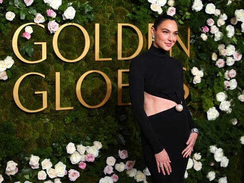 נערה עם עגיל פנינה. גל גדות בטקס גלובוס הזהב