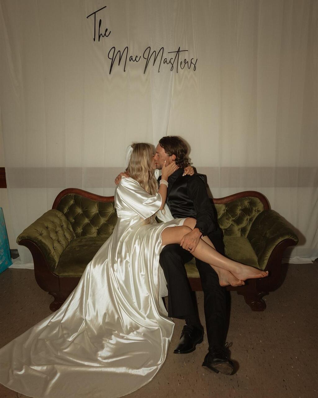 שמלת כלה בעיצוב שריל רז בחתונה