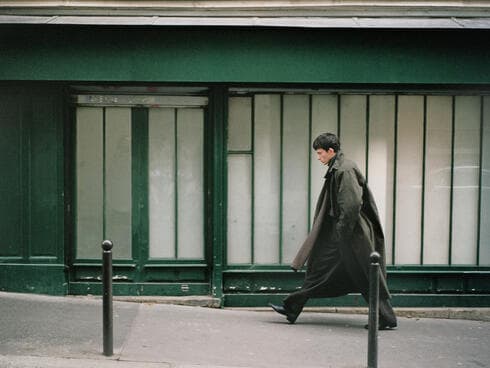 "אם לא הצלחת להביא בשורה חדשה – לא יקנו אותך". קולקציית סתיו-חורף 2025-26 של גל נל דהן