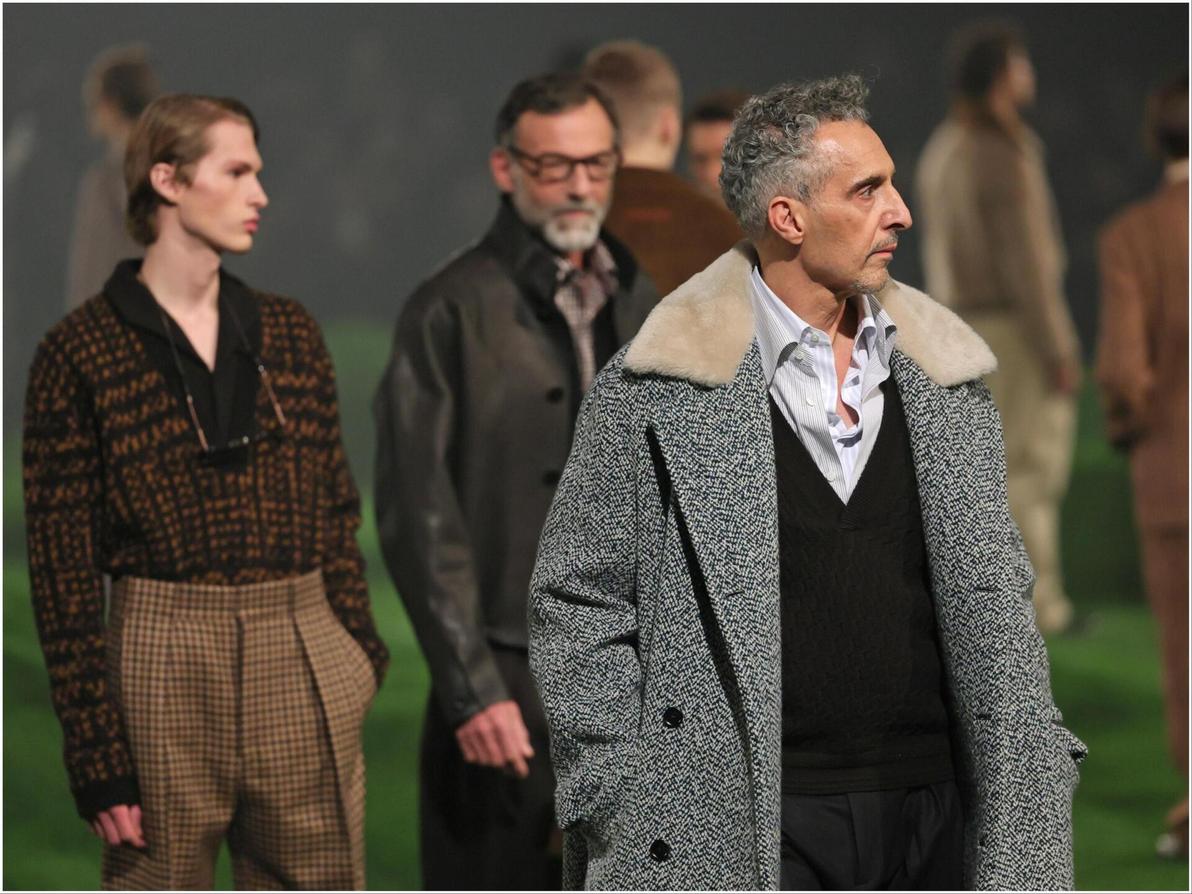 ג'ון טורטורו בתצוגת סתיו-חורף 2025-26 של זניה בשבוע האופנה לגברים במילאנו