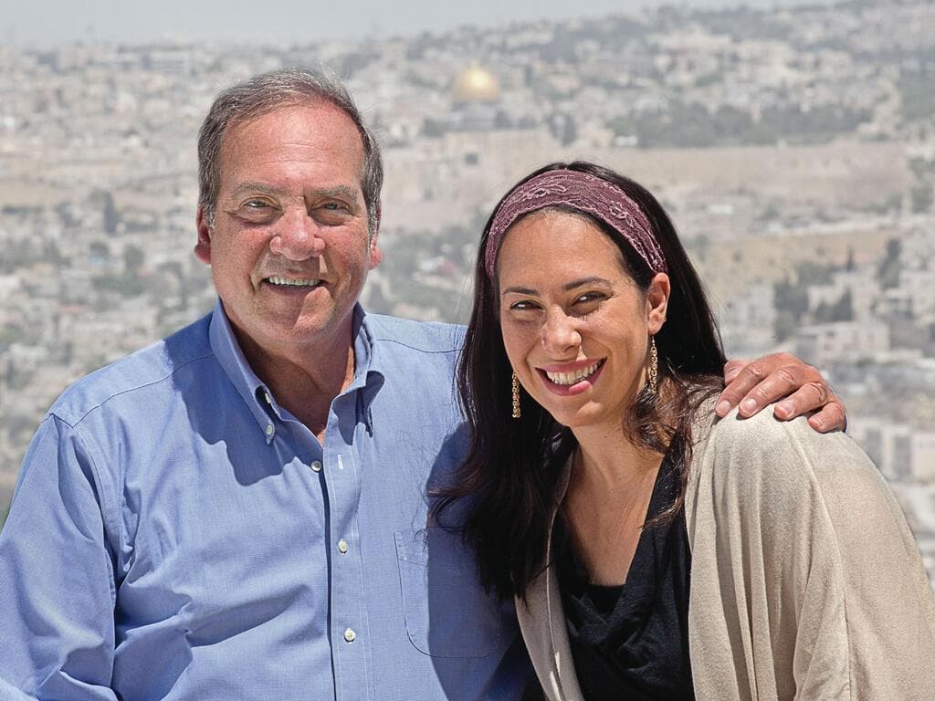 עם אביה, הרב יחיאל אקשטיין ז"ל